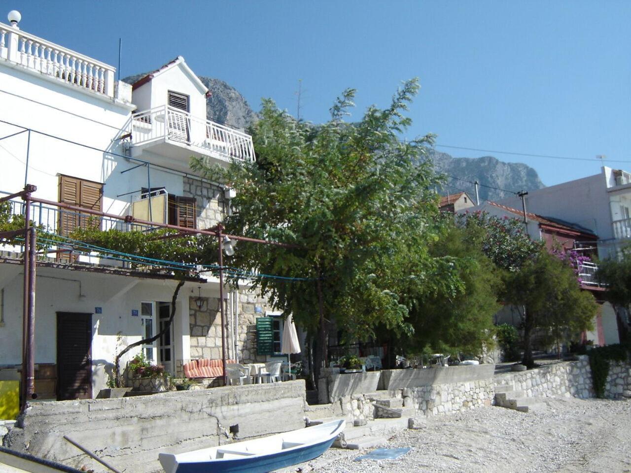 Apartment Danka - Affordable And At The Beach Brist Exterior photo